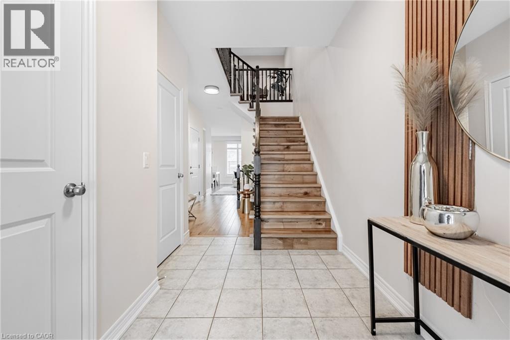 5056 New Street Unit# 21, Burlington, Ontario  L7L 1V1 - Photo 3 - 40799803