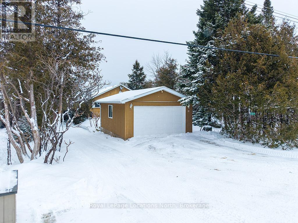 227 Sunset Boulevard, Blue Mountains, Ontario  N0H 2P0 - Photo 3 - X12723422