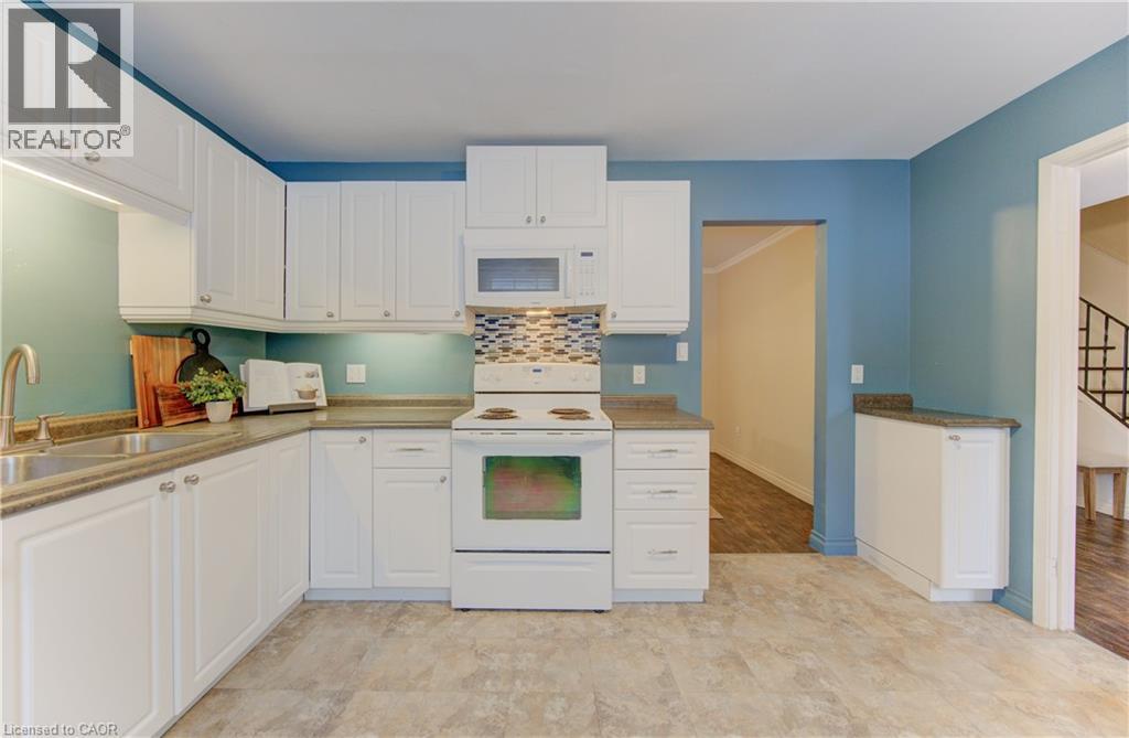 88 Mcdougall Road Unit# F, Waterloo, Ontario  N2L 5C5 - Photo 7 - 40795464