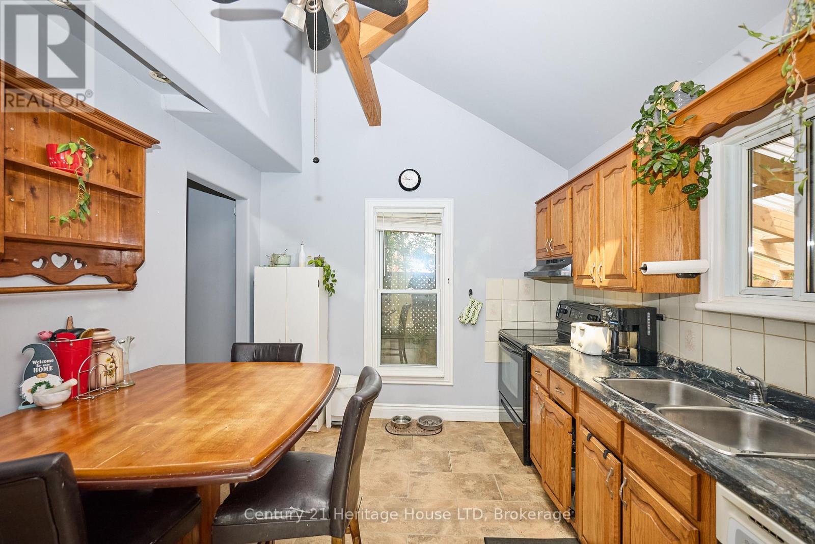 5086 Hutton Avenue, Niagara Falls, Ontario  L2E 3X4 - Photo 5 - X12723462