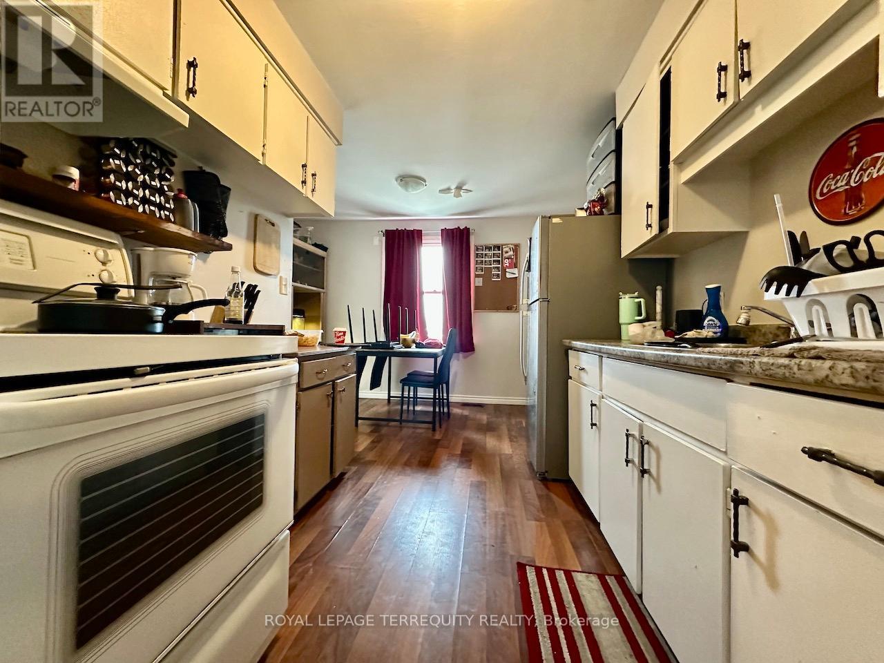 10 Orchard Place, Chatham-Kent, Ontario  N7M 1A6 - Photo 5 - X12722382