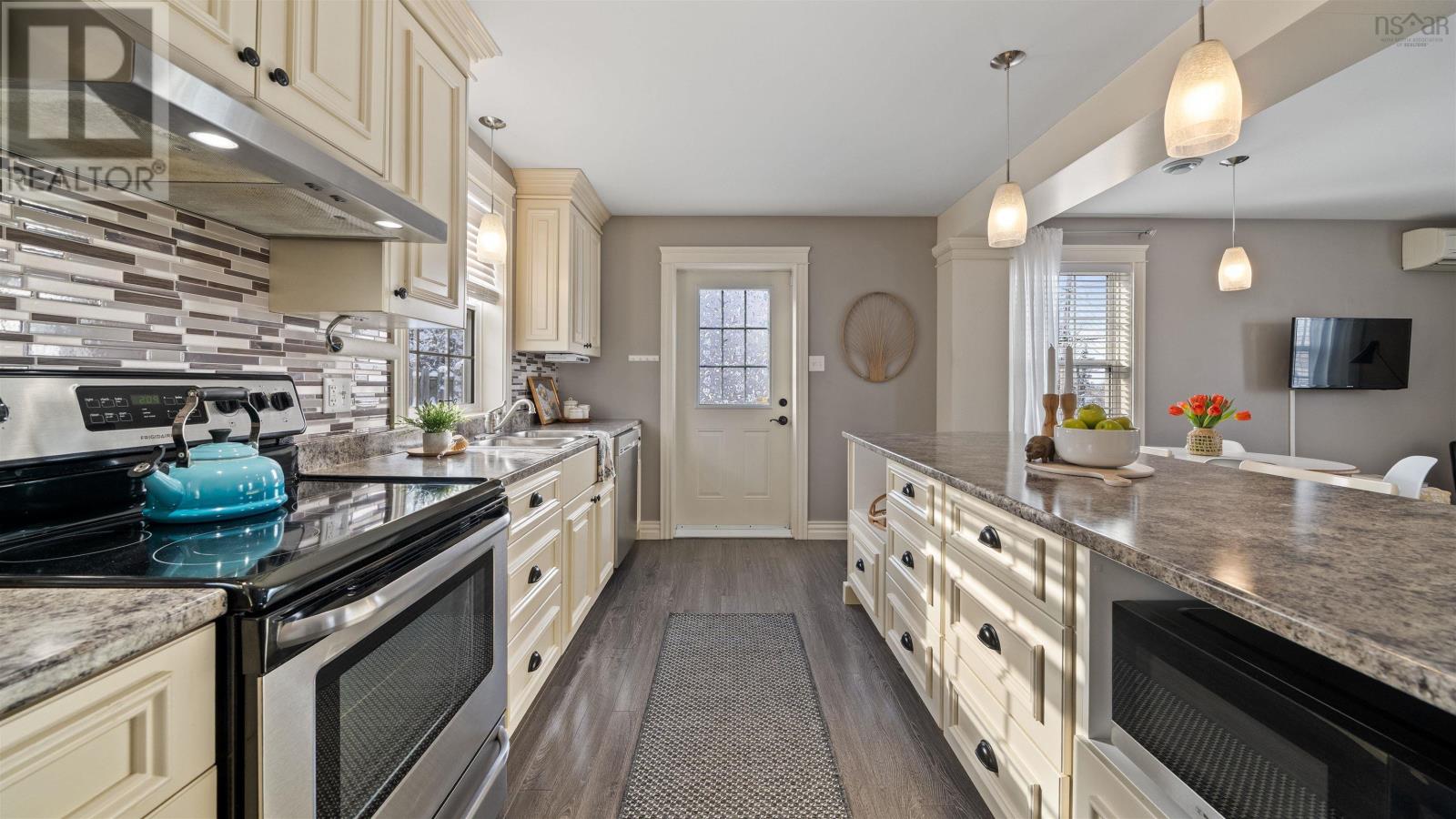 113 Pleasant Street, Wolfville, Nova Scotia  B4P 2R7 - Photo 4 - 202601371