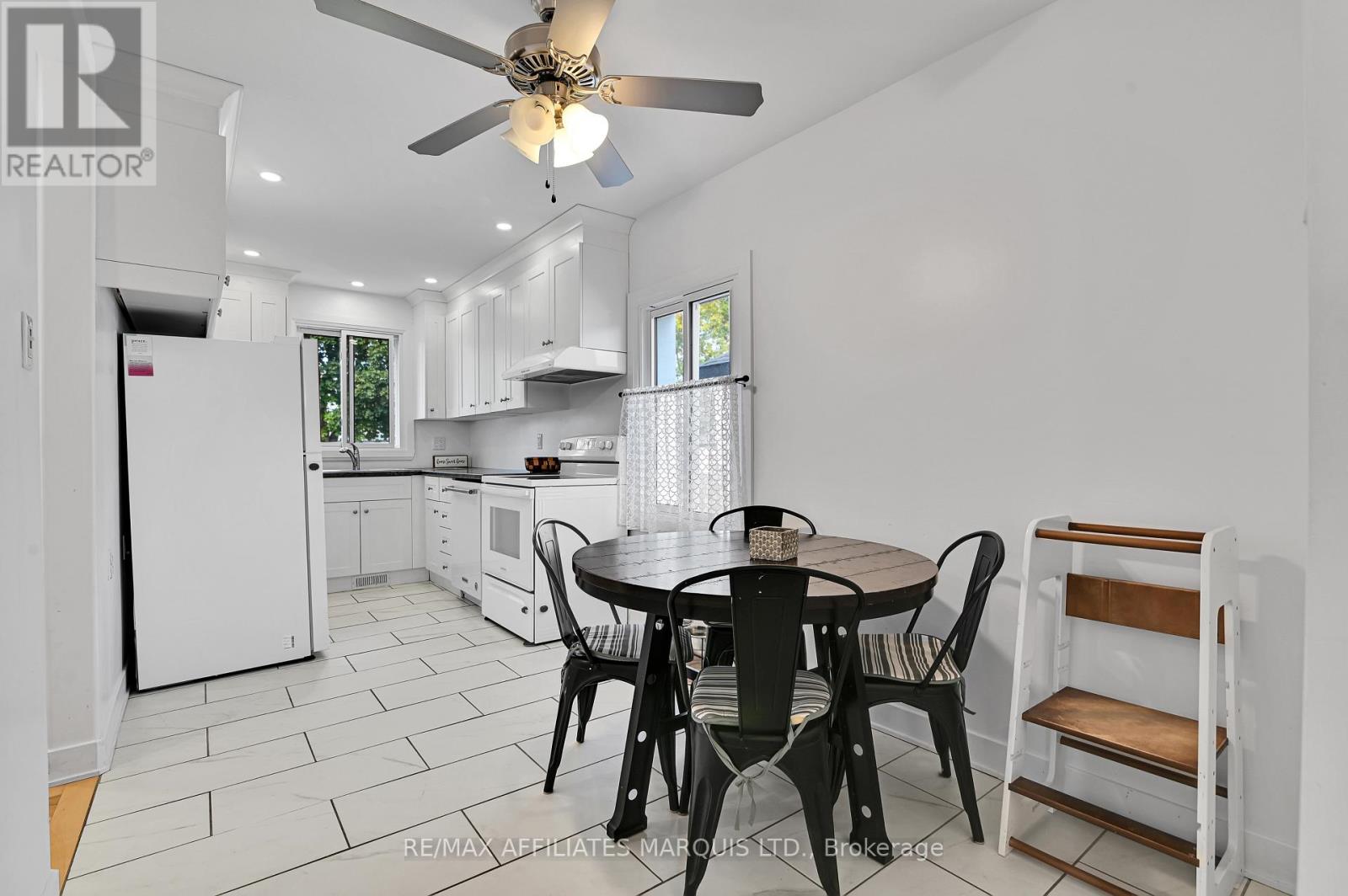 1006 Second Street E, Cornwall, Ontario K6H 2A9 - Photo 3 - X12723438