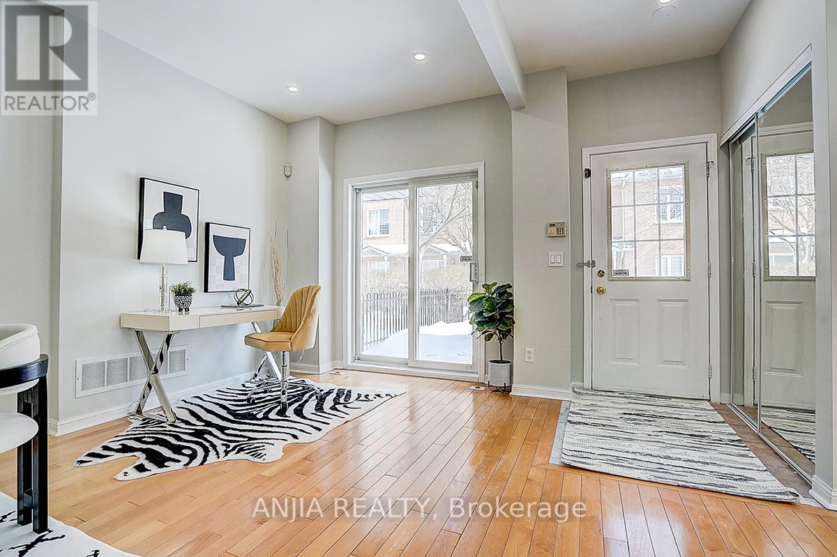 5 - 16 St Moritz Way, Markham, Ontario  L3R 4G2 - Photo 3 - N12723396