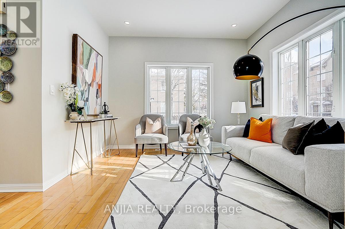 5 - 16 St Moritz Way, Markham, Ontario  L3R 4G2 - Photo 7 - N12723396