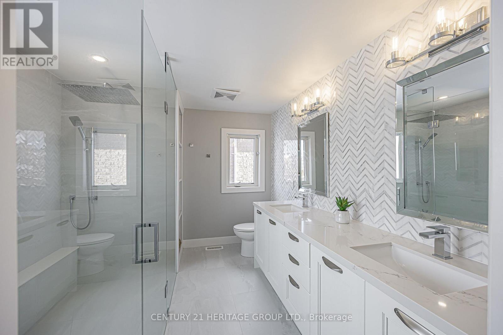 93 Ridge Gate Crescent, East Gwillimbury (Mt Albert), Ontario  L0G 1M0 - Photo 19 - N12723456