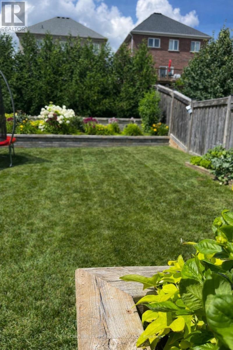 93 Ridge Gate Crescent, East Gwillimbury (Mt Albert), Ontario  L0G 1M0 - Photo 35 - N12723456