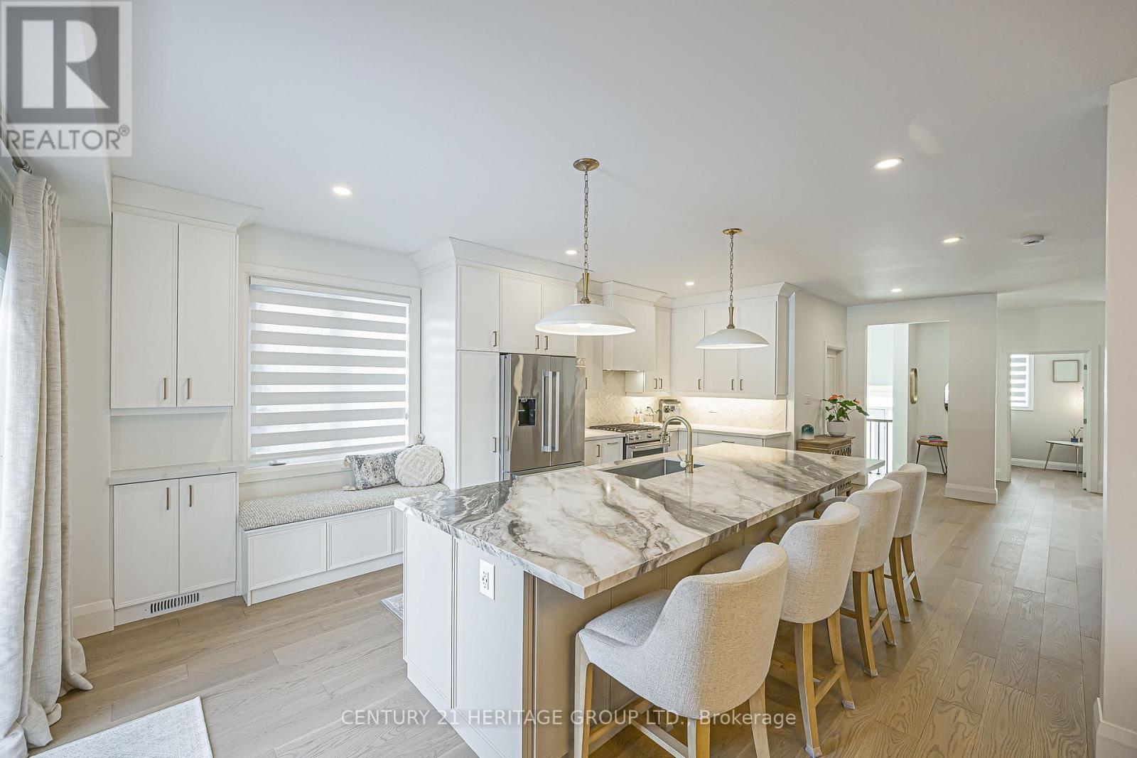 93 Ridge Gate Crescent, East Gwillimbury (Mt Albert), Ontario  L0G 1M0 - Photo 9 - N12723456