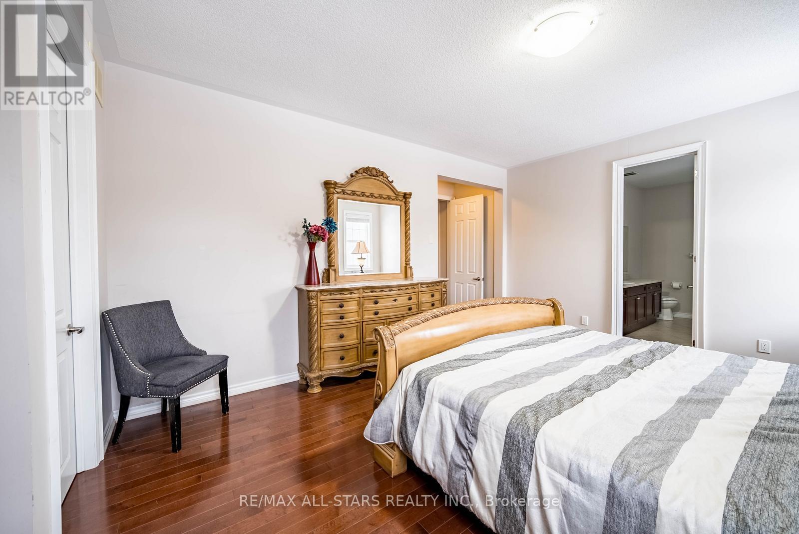 127 Yorkleigh Circle, Whitchurch-Stouffville, Ontario  L4A 0Z5 - Photo 32 - N12723458