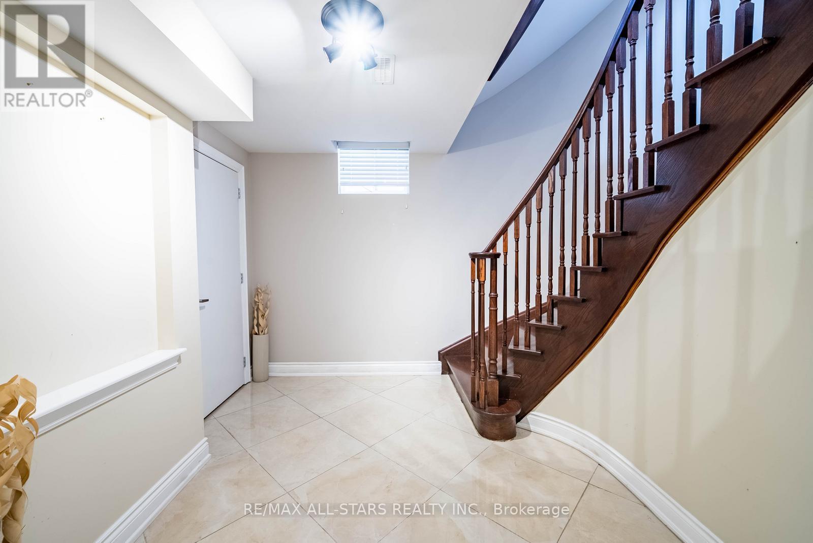 127 Yorkleigh Circle, Whitchurch-Stouffville, Ontario  L4A 0Z5 - Photo 36 - N12723458