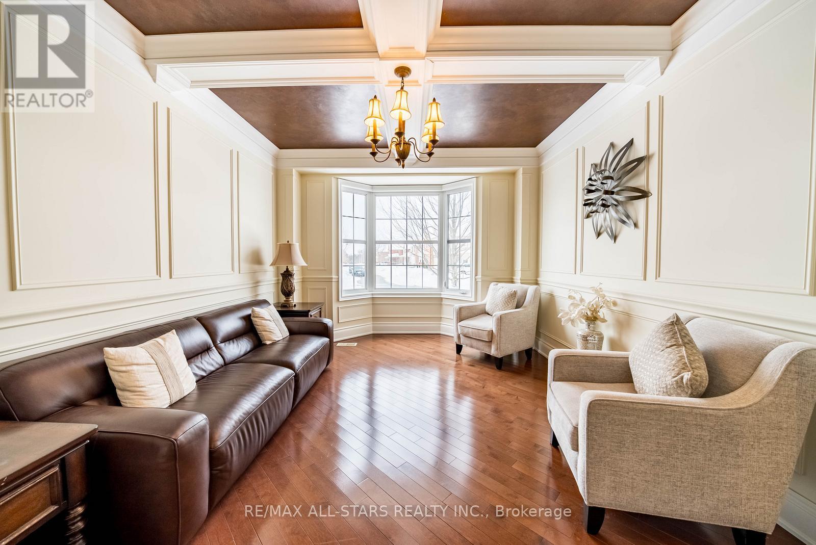 127 Yorkleigh Circle, Whitchurch-Stouffville, Ontario  L4A 0Z5 - Photo 6 - N12723458