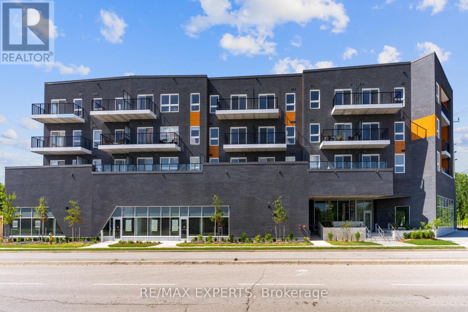 420 - 430 Essa Road, Barrie, Ontario  L4N 9C6 - Photo 2 - S12716886