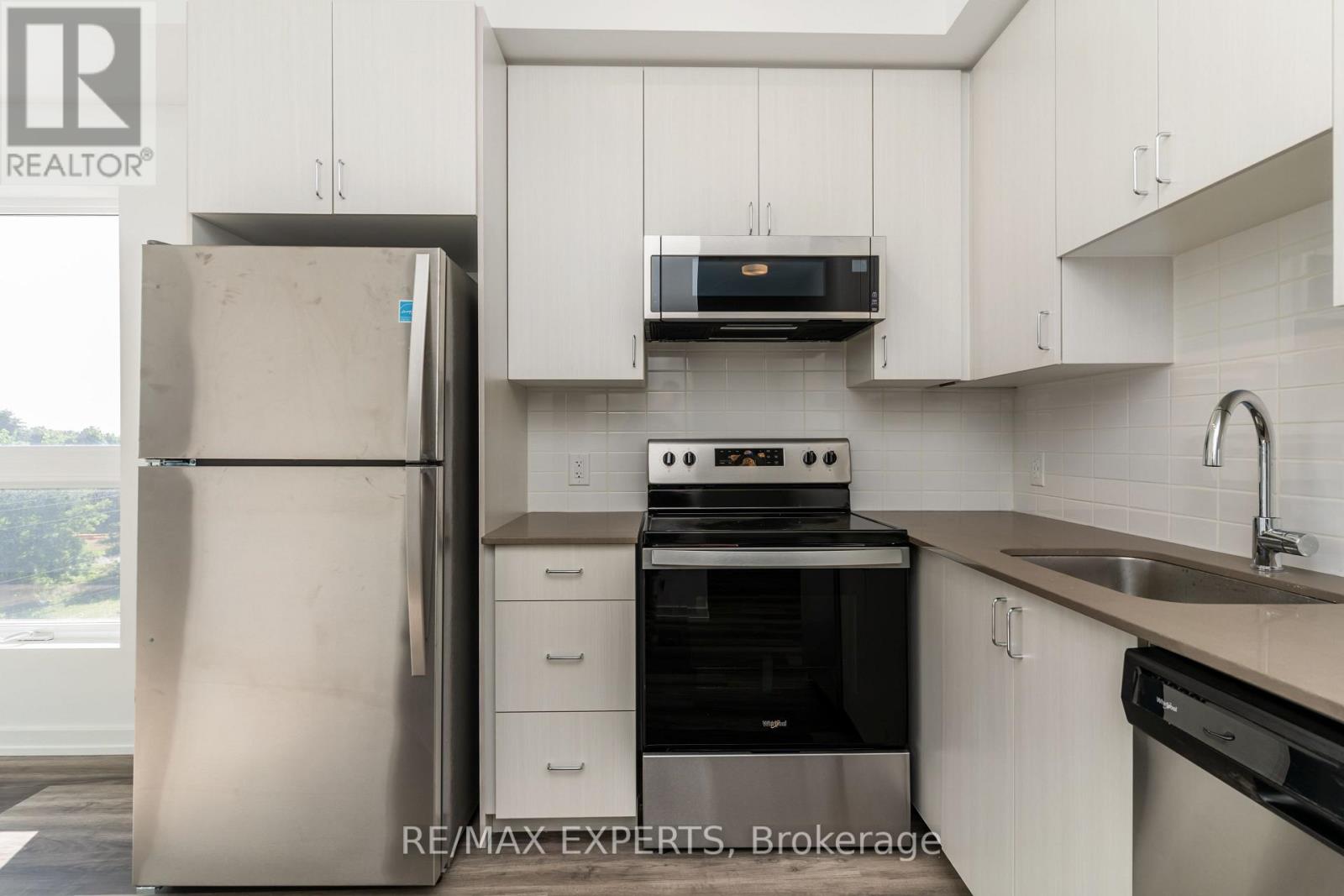 420 - 430 Essa Road, Barrie, Ontario  L4N 9C6 - Photo 7 - S12716886