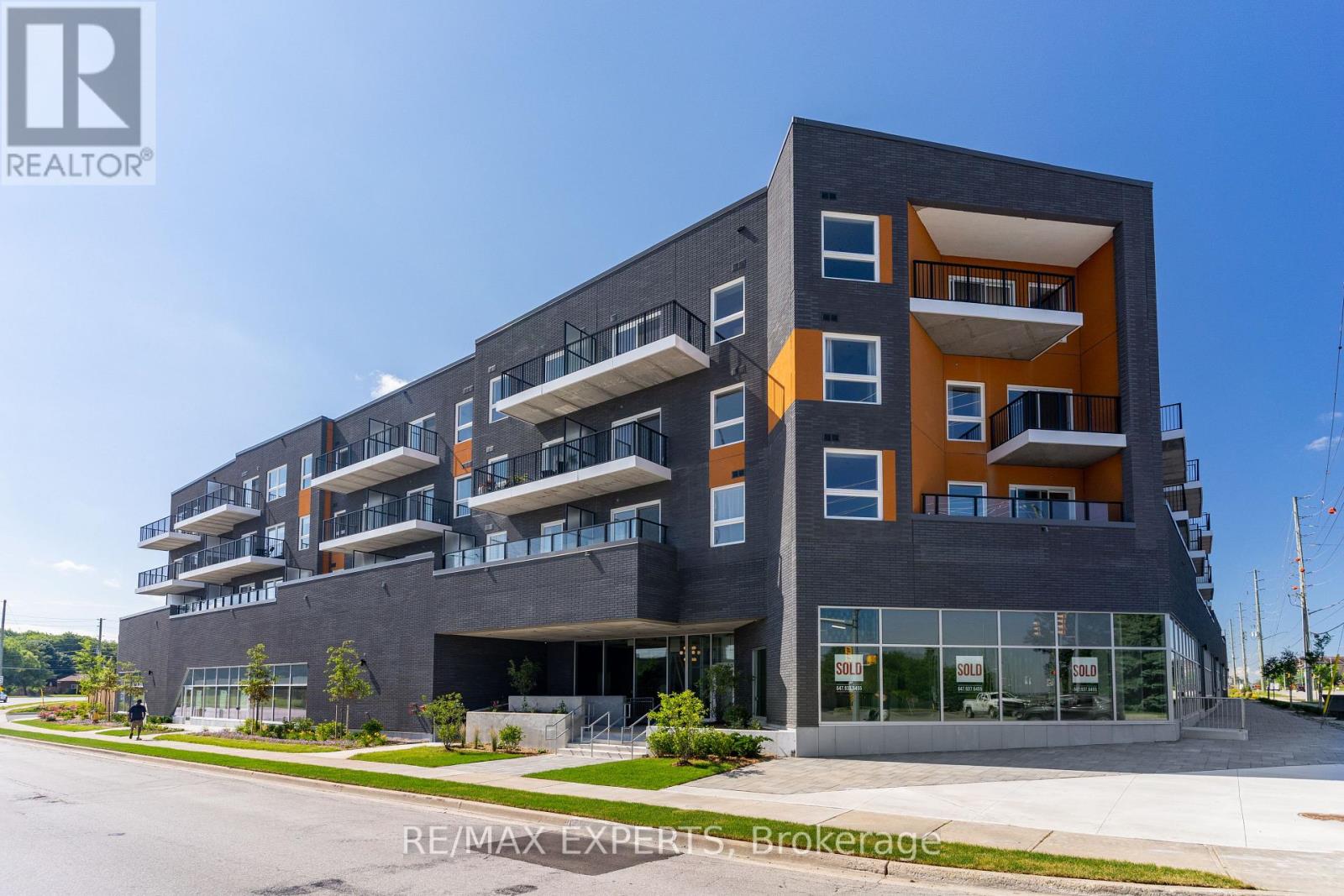 420 - 430 ESSA ROAD, Barrie, Ontario