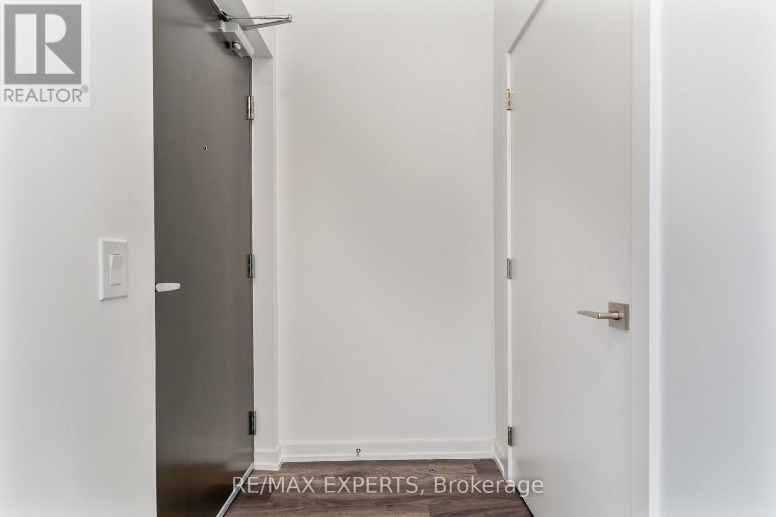 420 - 430 Essa Road, Barrie, Ontario  L4N 9C6 - Photo 4 - S12716886