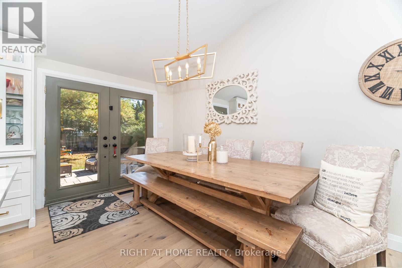 5188 Cherryhill Crescent, Burlington, Ontario  L7L 4C4 - Photo 10 - W12723412