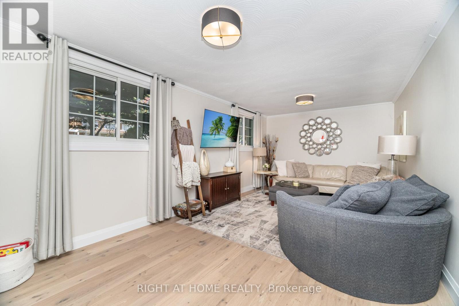 5188 Cherryhill Crescent, Burlington, Ontario  L7L 4C4 - Photo 20 - W12723412