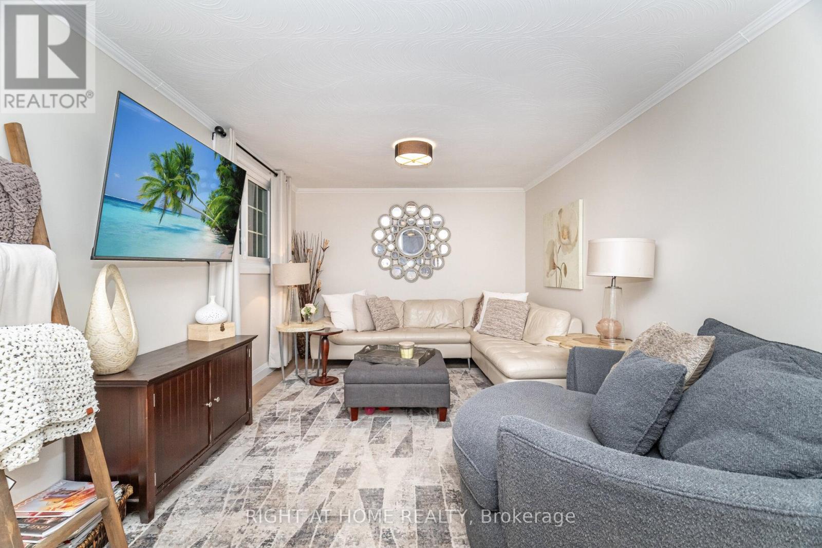 5188 Cherryhill Crescent, Burlington, Ontario  L7L 4C4 - Photo 21 - W12723412