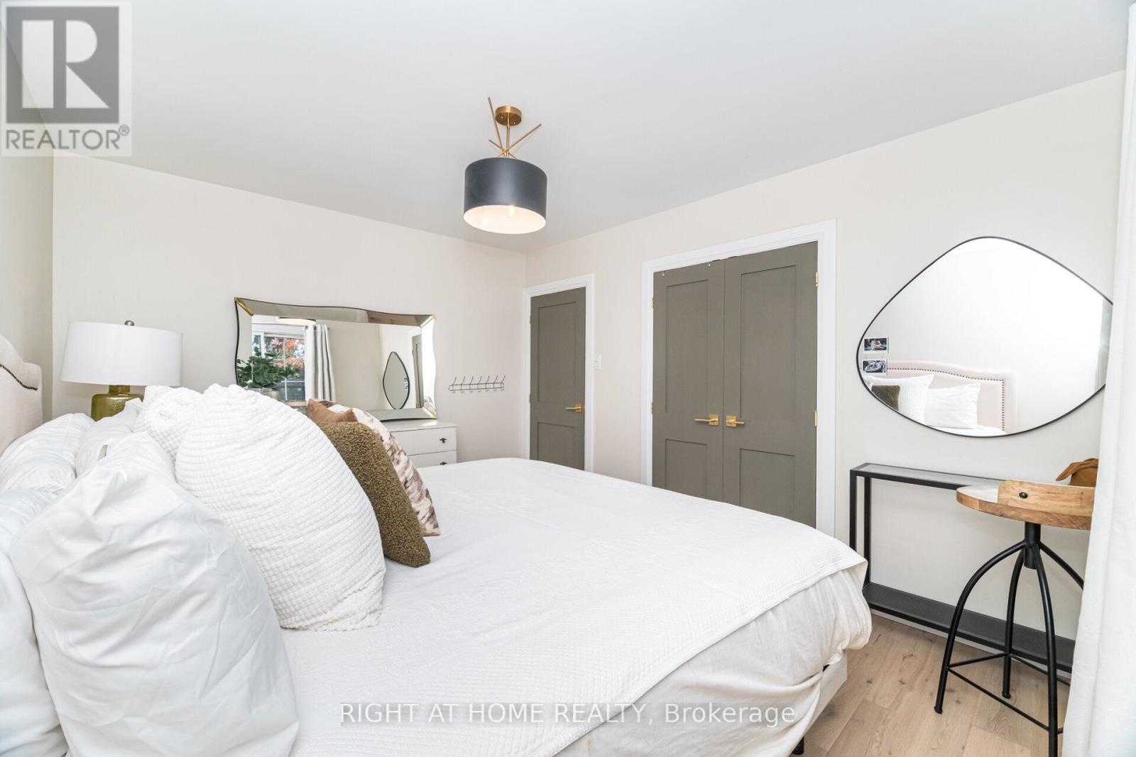 5188 Cherryhill Crescent, Burlington, Ontario  L7L 4C4 - Photo 30 - W12723412