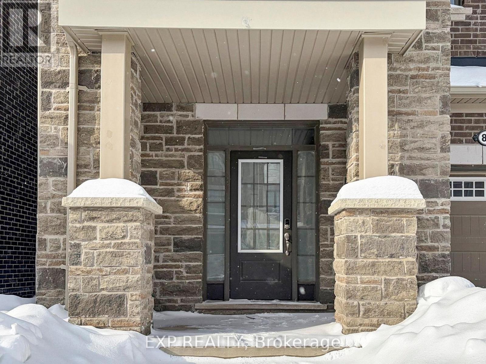 86 Keppel Circle, Brampton, Ontario  L7A 5K9 - Photo 2 - W12723426