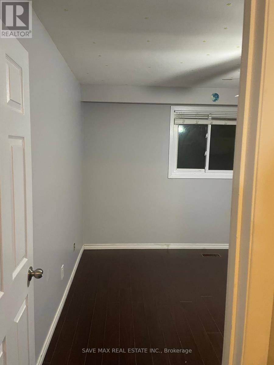 28 Royal Salisbury Way, Brampton, Ontario  L6V 3J6 - Photo 12 - W12723442