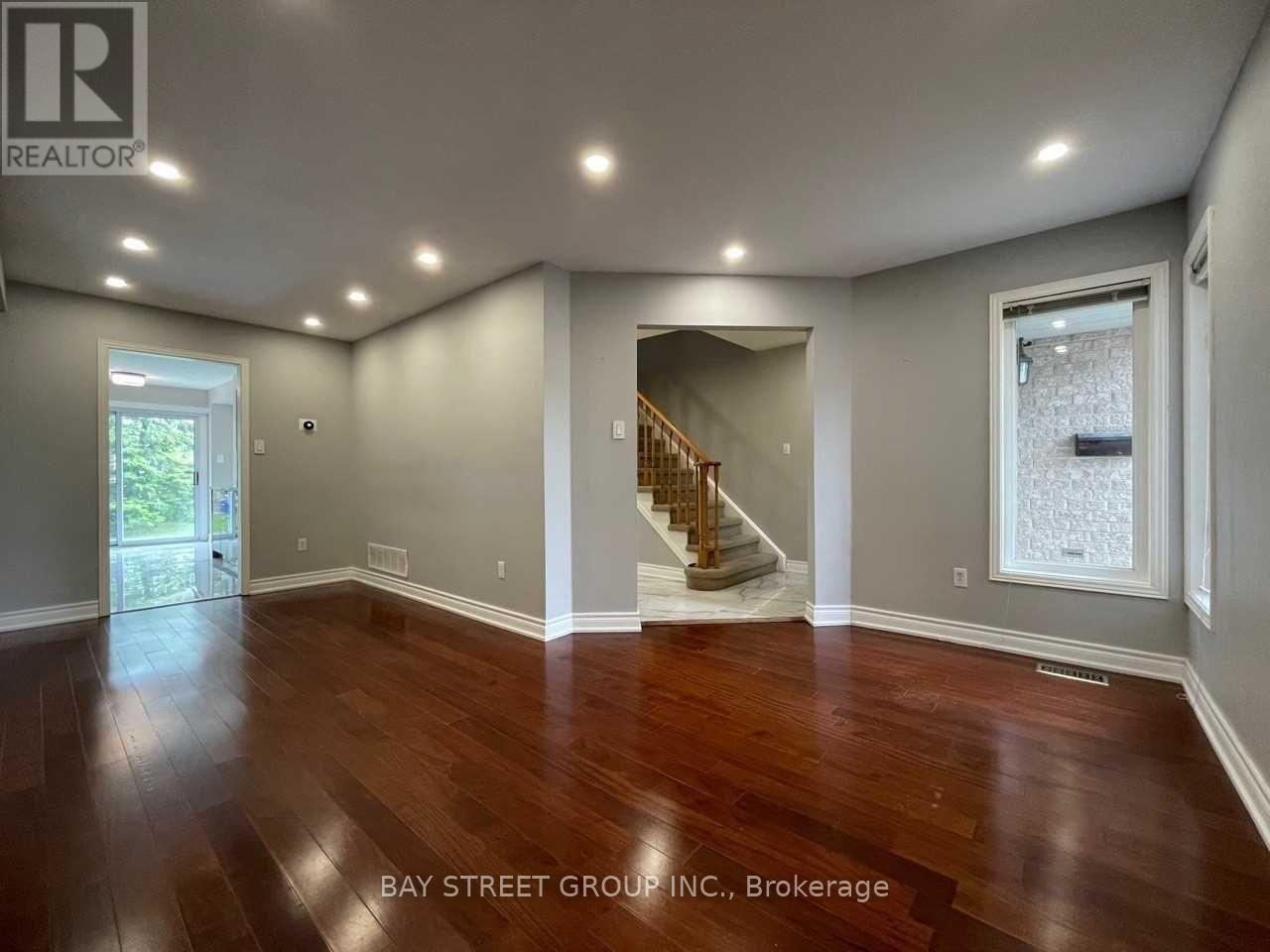 52 - 2550 Thomas Street, Mississauga, Ontario  L5M 5N8 - Photo 2 - W12723464