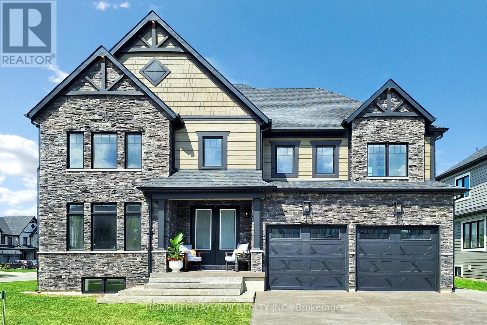 100 REED WAY, Blue Mountains, Ontario