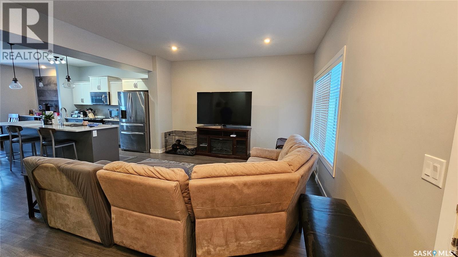 719 Pringle Crescent, Saskatoon, Saskatchewan  S7T 0S7 - Photo 3 - SK027268