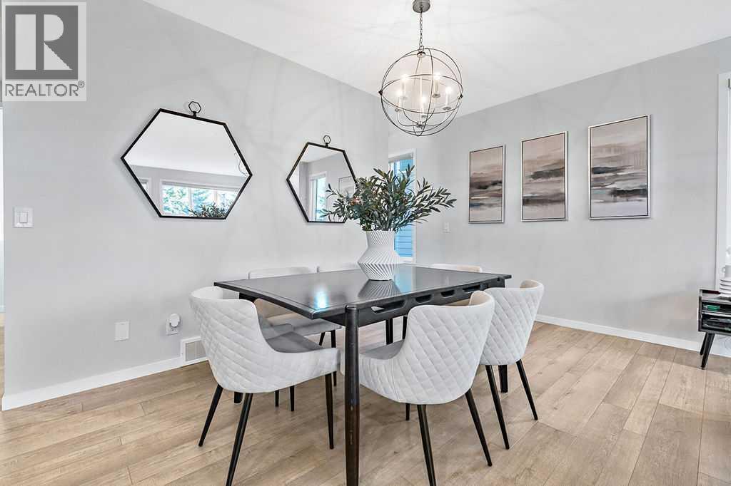 186 West Grove Point Sw, Calgary, Alberta  T3H 1Y7 - Photo 11 - A2278852