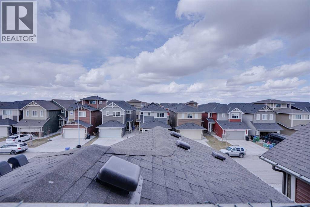 126 Saddlestone Park Ne, Calgary, Alberta  T3J 0Z5 - Photo 5 - A2280144