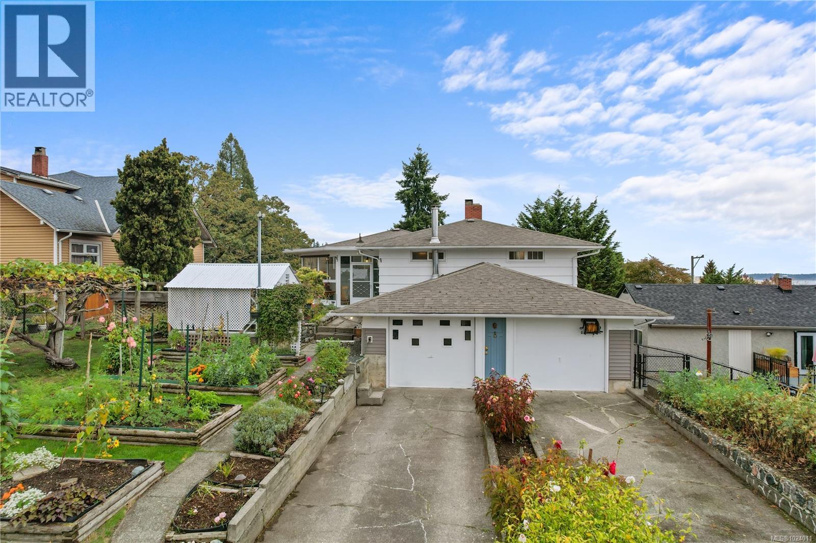 609 Milton St, Nanaimo, British Columbia  V9R 2L4 - Photo 1 - 1024011