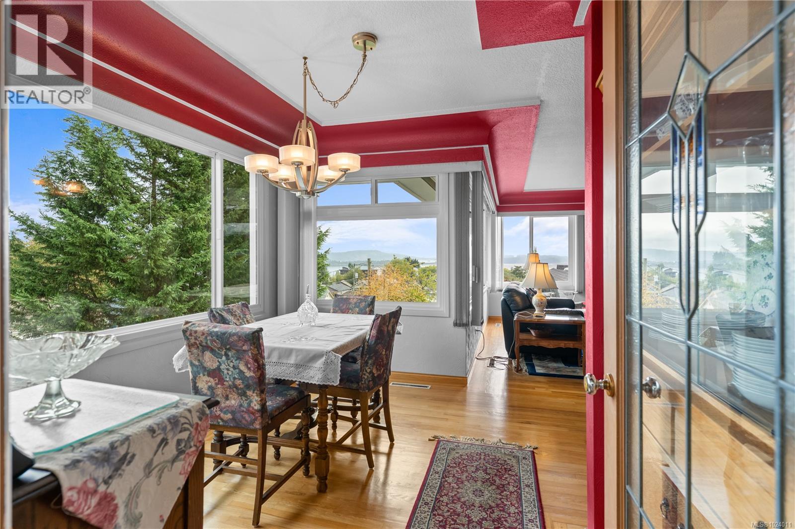 609 Milton St, Nanaimo, British Columbia  V9R 2L4 - Photo 10 - 1024011