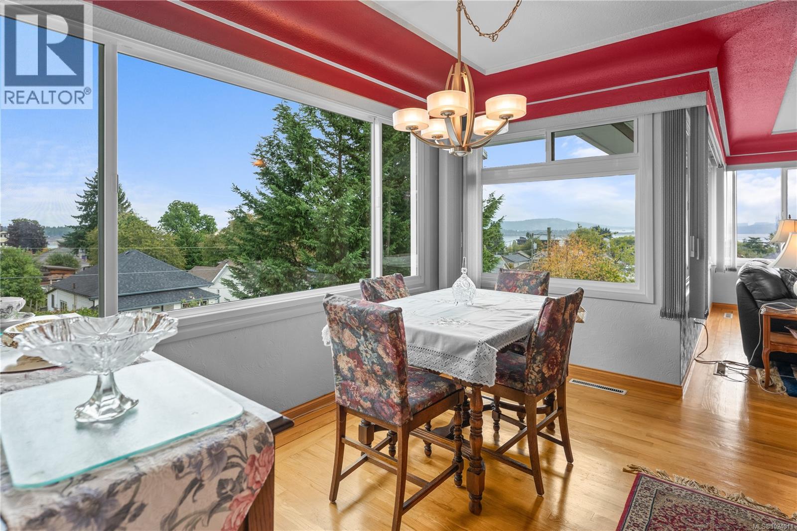 609 Milton St, Nanaimo, British Columbia  V9R 2L4 - Photo 11 - 1024011