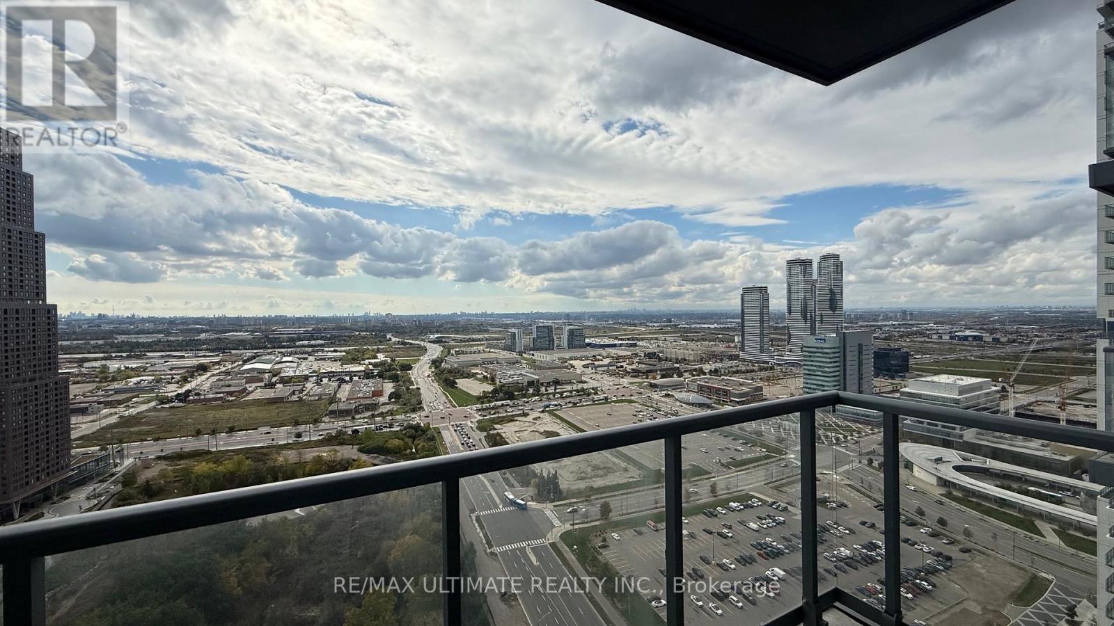 3304 - 7895 Jane Street, Vaughan, Ontario  L4K 2M7 - Photo 18 - N12460408