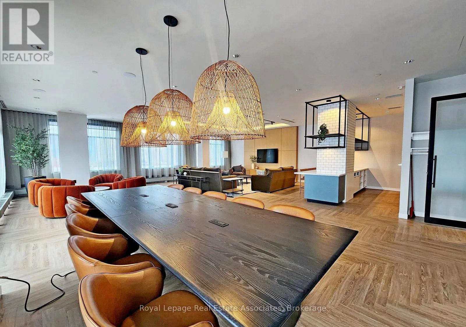 1801 - 2495 Eglinton Avenue, Mississauga, Ontario  L5M 2T2 - Photo 17 - W12721602