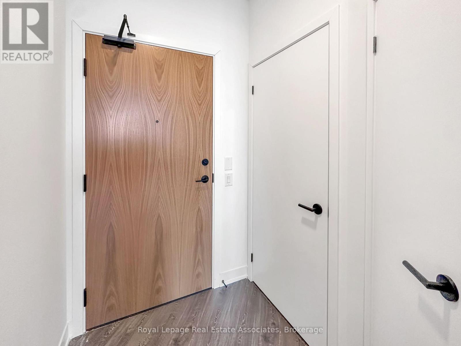 1801 - 2495 Eglinton Avenue, Mississauga, Ontario  L5M 2T2 - Photo 6 - W12721602