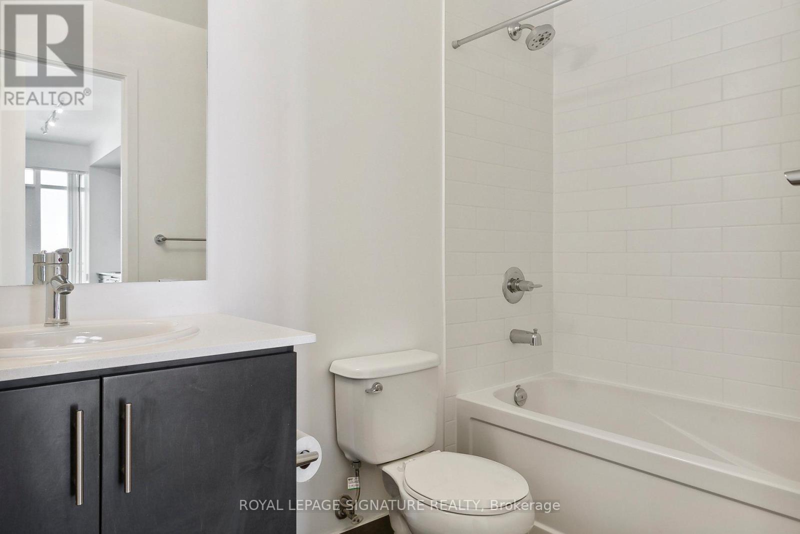 2701 - 360 Square One Drive, Mississauga, Ontario  L5B 0G7 - Photo 11 - W12722230