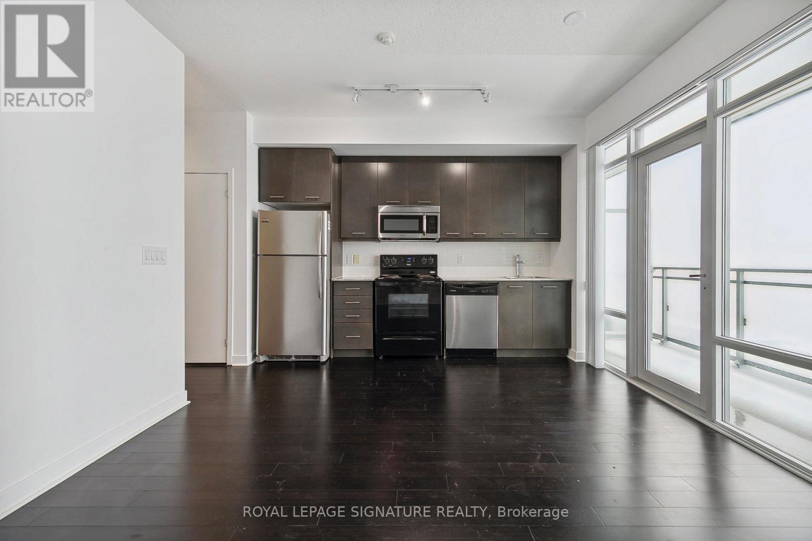 2701 - 360 Square One Drive, Mississauga, Ontario  L5B 0G7 - Photo 6 - W12722230