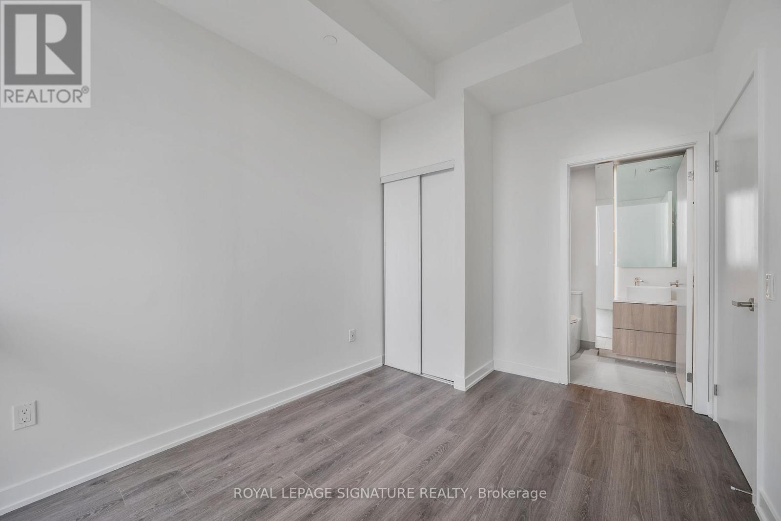 1805 - 28 Ann Street, Mississauga, Ontario  L5G 0E1 - Photo 17 - W12722438