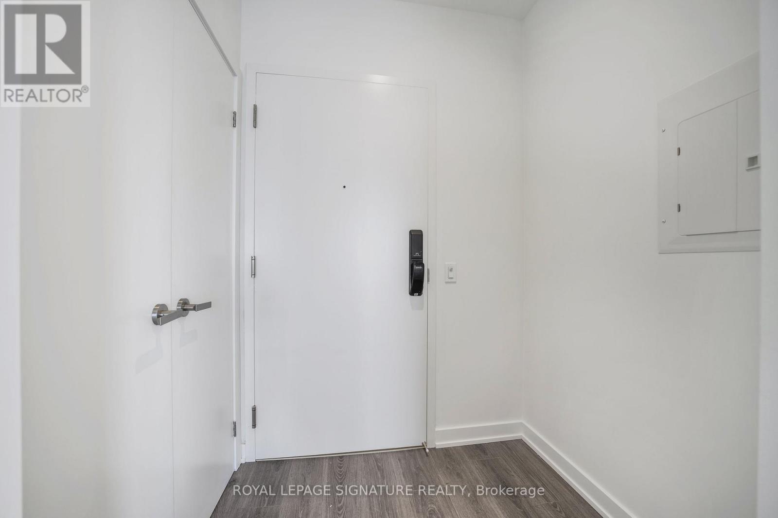 1805 - 28 Ann Street, Mississauga, Ontario  L5G 0E1 - Photo 10 - W12722438
