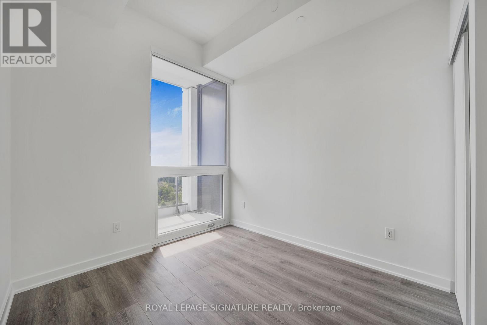 1805 - 28 Ann Street, Mississauga, Ontario  L5G 0E1 - Photo 12 - W12722438