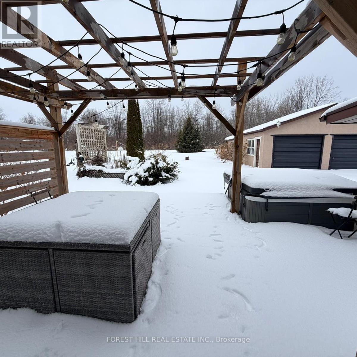 102 Harbord Road, Prince Edward County, Ontario  K0K 1L0 - Photo 11 - X12691068