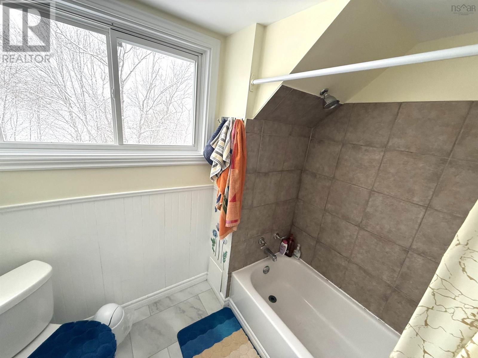 18 Oak Street, Trenton, Nova Scotia  B0K 1X0 - Photo 13 - 202601377