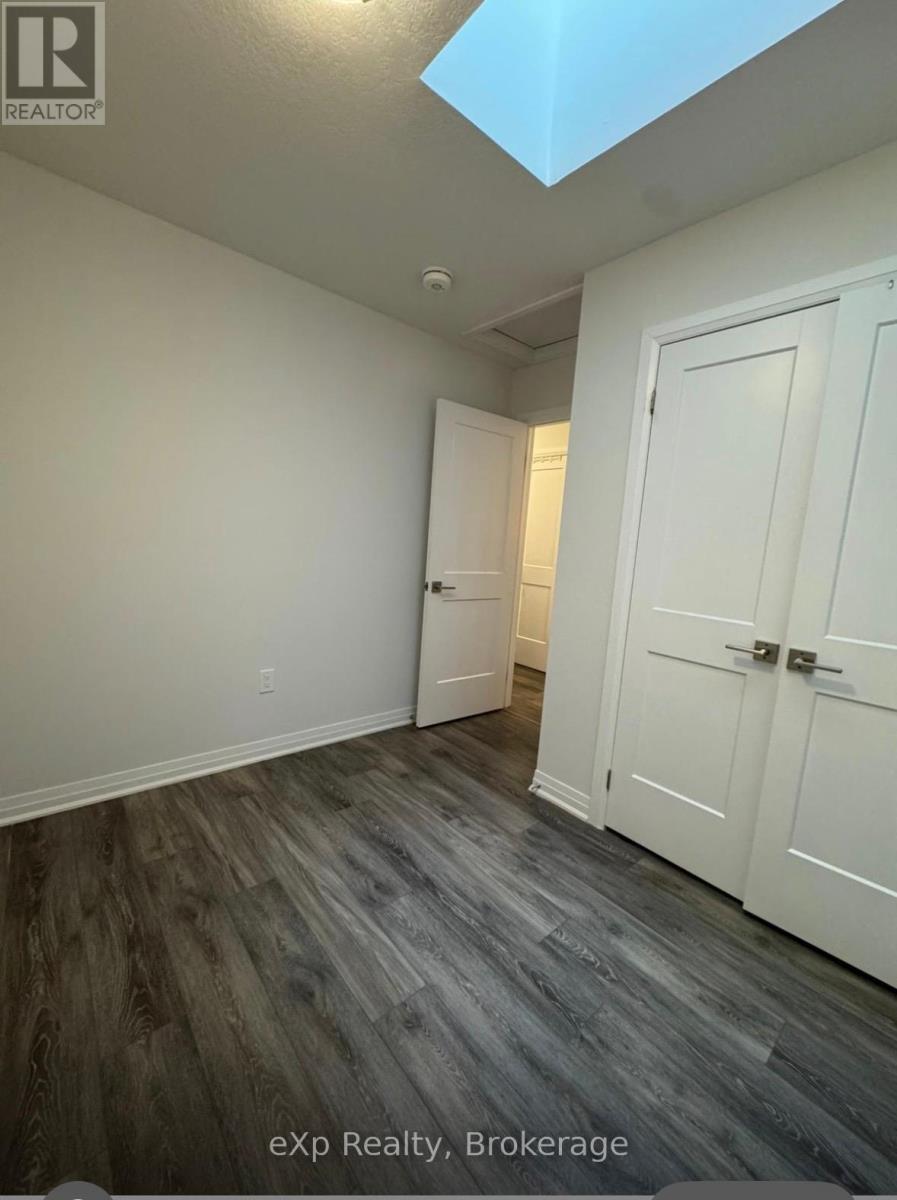 48 - 51 Sparrow Avenue, Cambridge, Ontario  N1T 0E5 - Photo 12 - X12723532