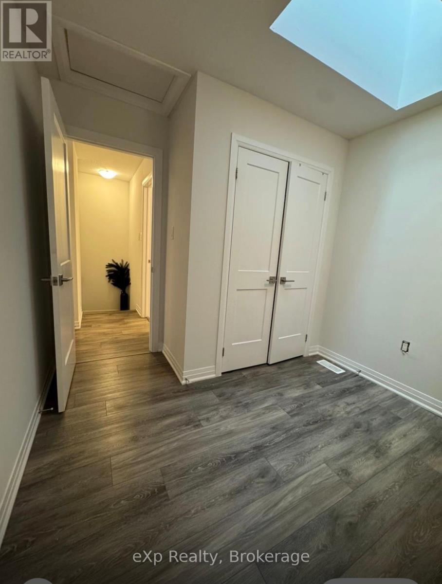 48 - 51 Sparrow Avenue, Cambridge, Ontario  N1T 0E5 - Photo 13 - X12723532