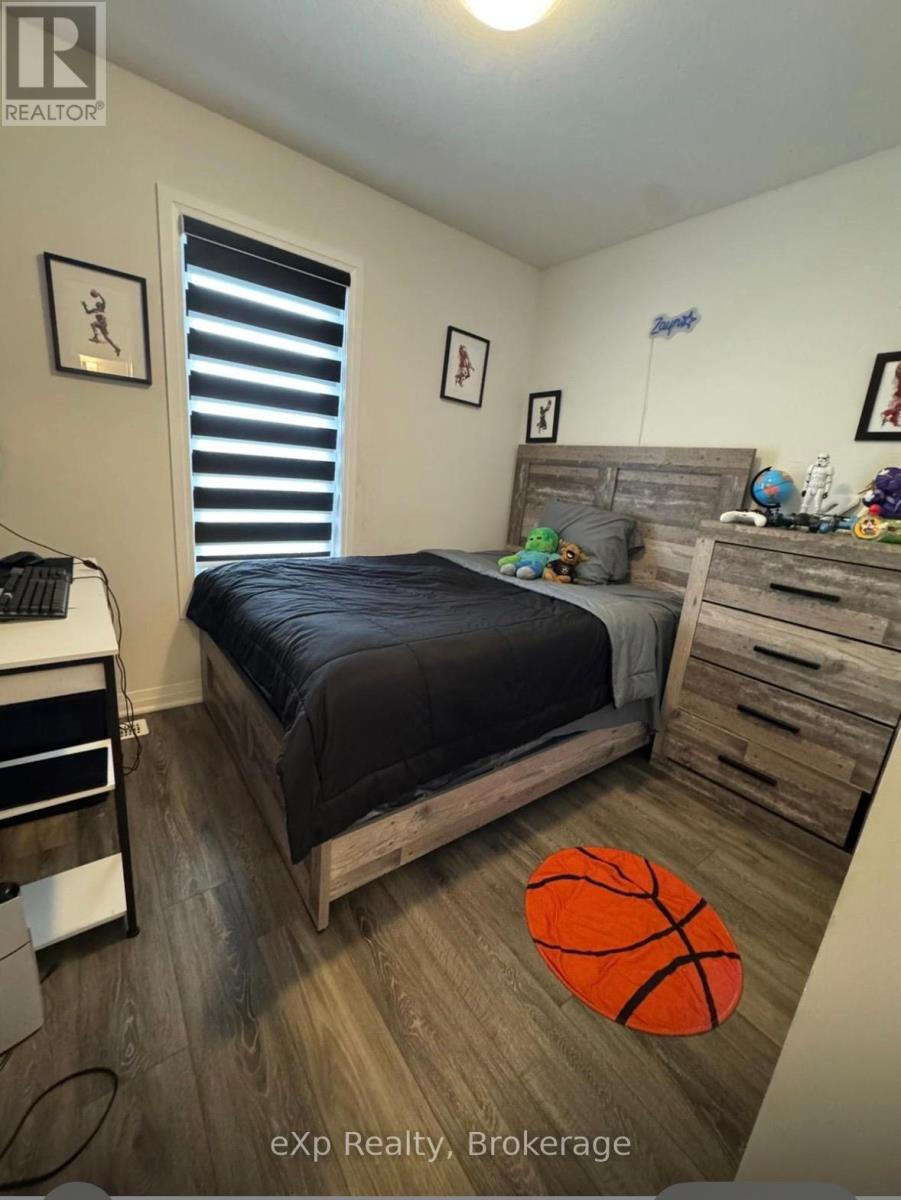 48 - 51 Sparrow Avenue, Cambridge, Ontario  N1T 0E5 - Photo 14 - X12723532