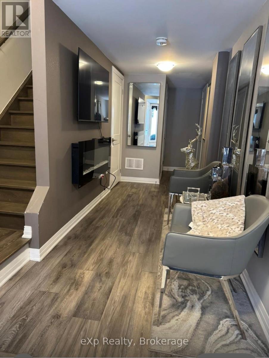 48 - 51 Sparrow Avenue, Cambridge, Ontario  N1T 0E5 - Photo 3 - X12723532