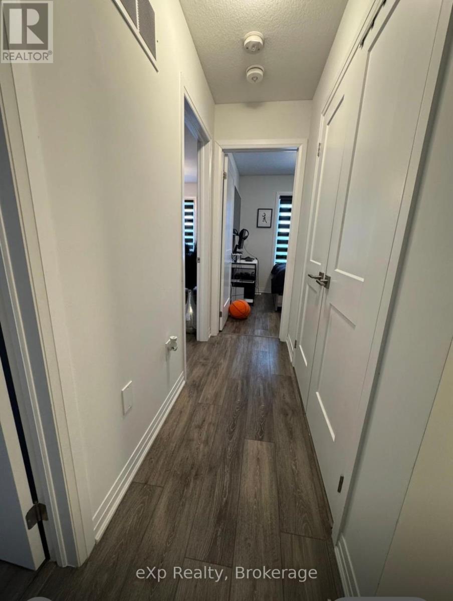 48 - 51 Sparrow Avenue, Cambridge, Ontario  N1T 0E5 - Photo 8 - X12723532