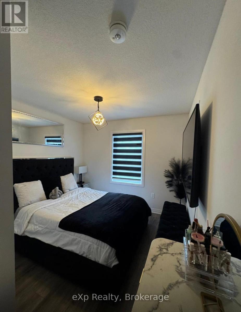 48 - 51 Sparrow Avenue, Cambridge, Ontario  N1T 0E5 - Photo 9 - X12723532