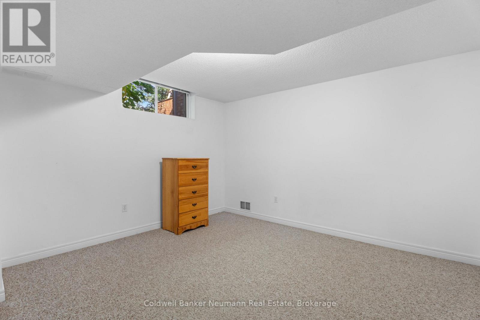 15 Westwind Circle, Guelph, Ontario  N1G 4Z4 - Photo 15 - X12723590